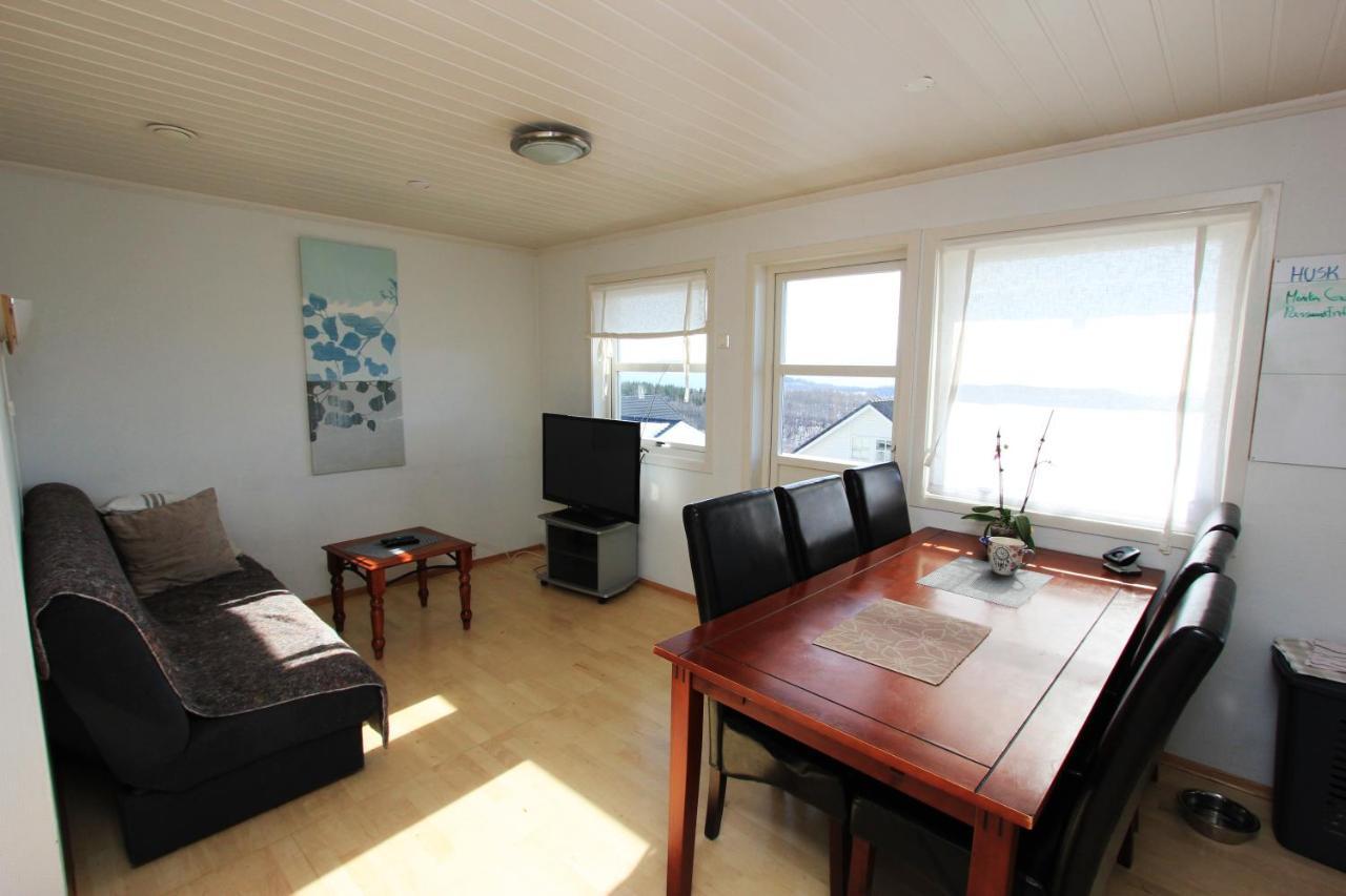 Ferienwohnung Flott Utsikt, Rolig Gate Bodø Exterior foto