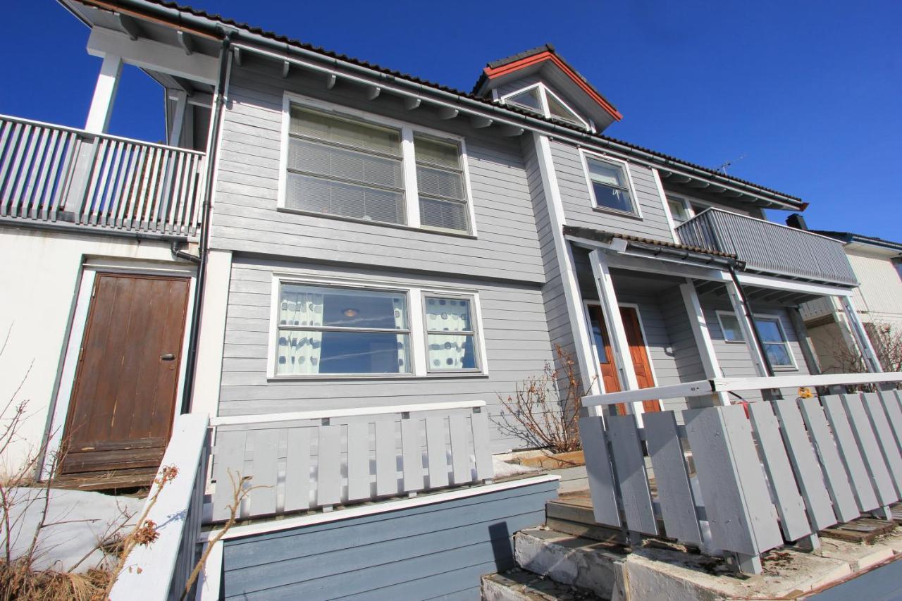 Ferienwohnung Flott Utsikt, Rolig Gate Bodø Exterior foto